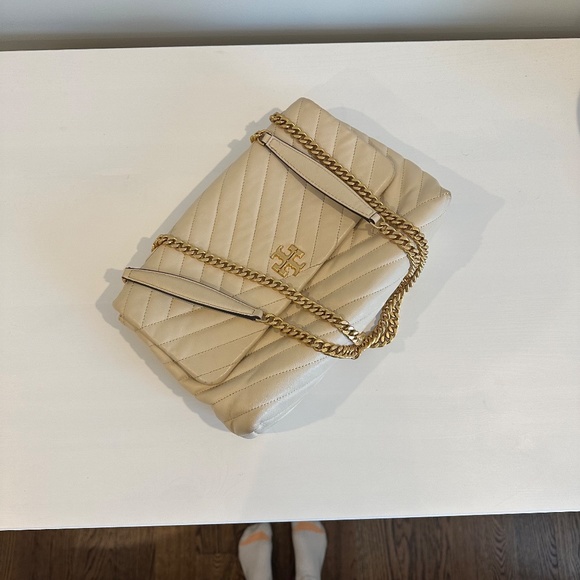 Tory Burch Small Kira Chevron Convertible Shoulder Bag - Picture 4 of 6